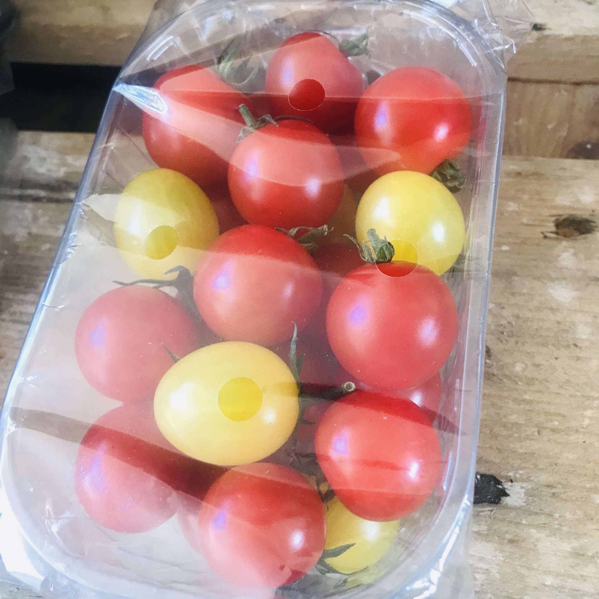 Cherry Tomato Punnet Yellow & Red